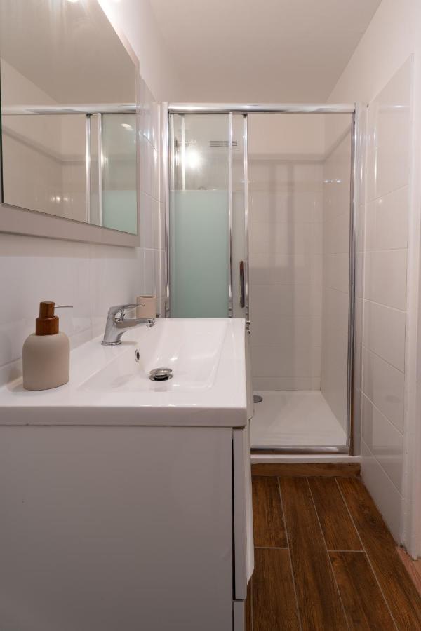 L'Atelier D'Artiste - Refuge Boheme Et Creatif Apartment ตูลง ภายนอก รูปภาพ